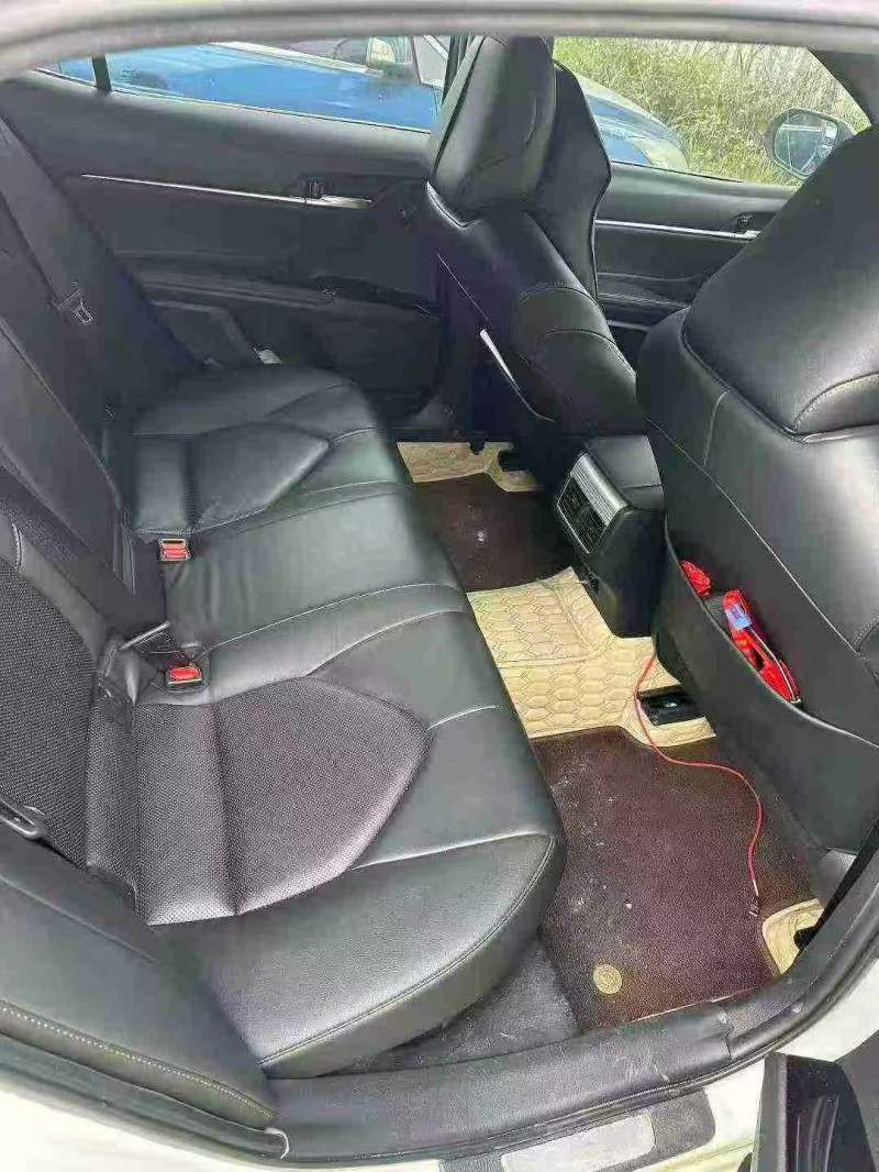 广州19年丰田凯美瑞4