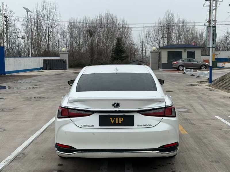 青岛22年雷克萨斯ES9