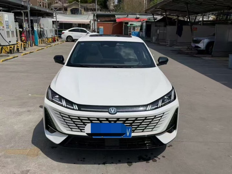 广州25年长安汽车逸动1