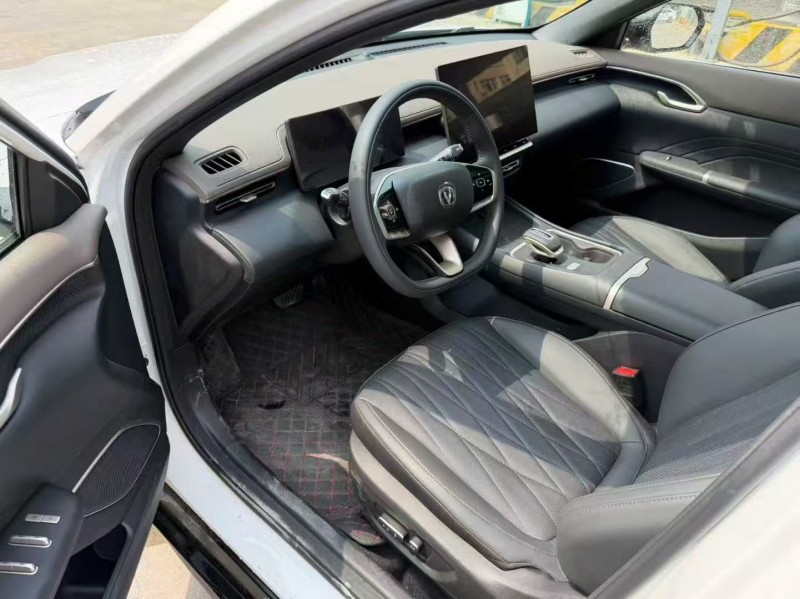 广州25年长安汽车逸动4