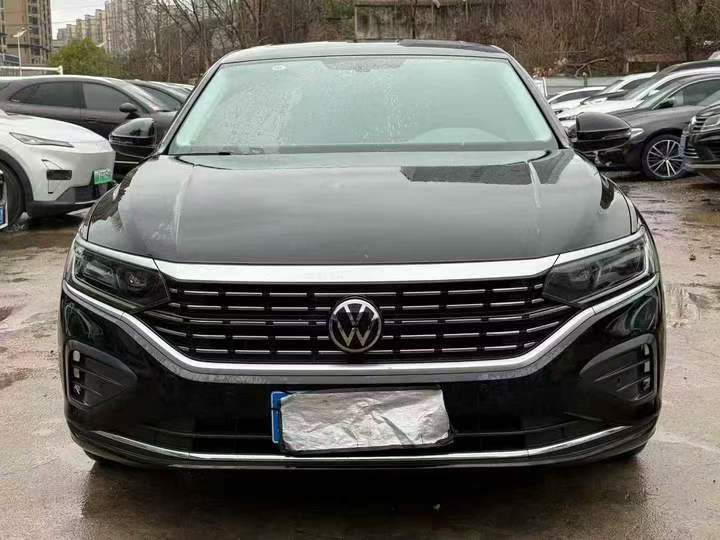 张家界25年大众帕萨特1