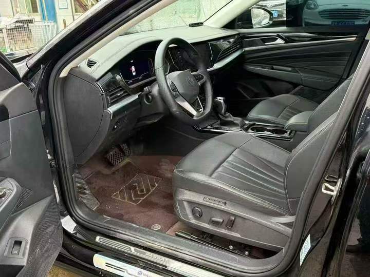 张家界25年大众帕萨特4