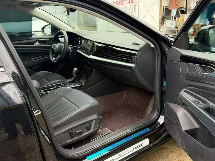 张家界25年大众帕萨特6