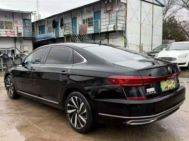 张家界25年大众帕萨特8