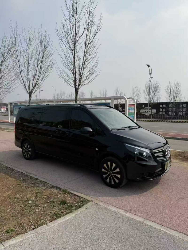 枣庄24年奔驰威霆3