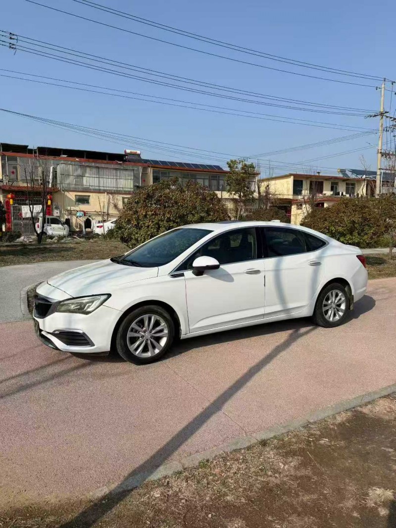 枣庄18年别克威朗2