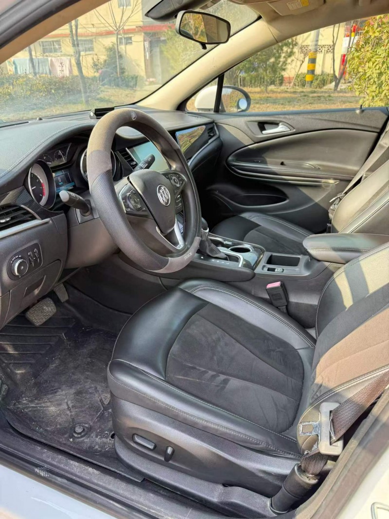 枣庄18年别克威朗4