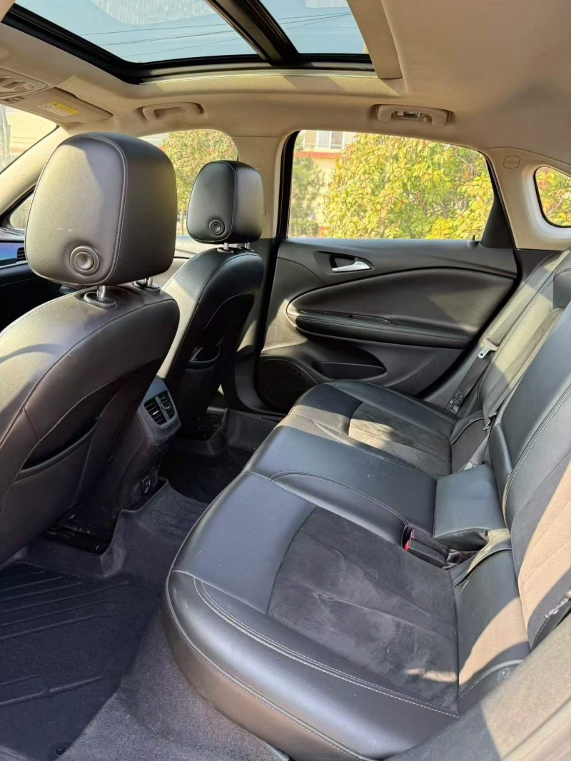 枣庄18年别克威朗5