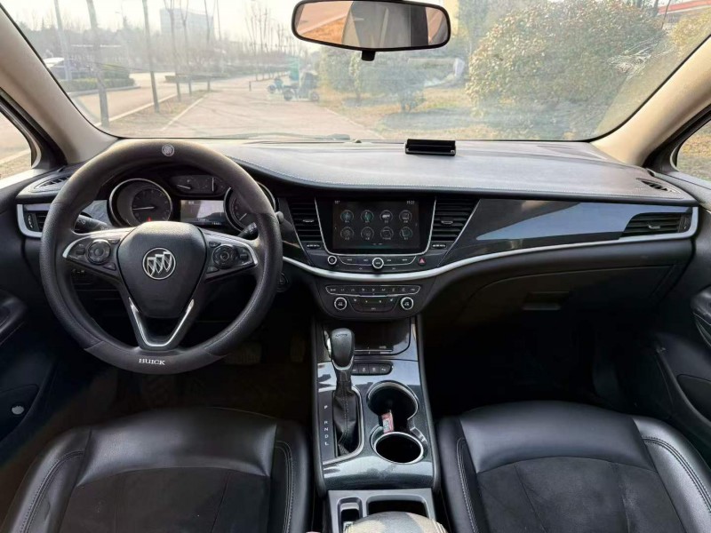 枣庄18年别克威朗6