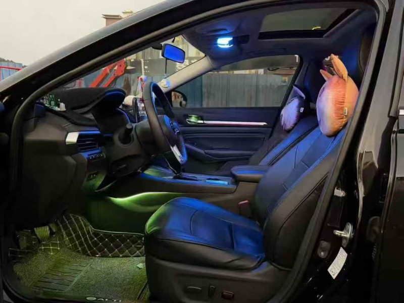 廈門20年日產天籟3