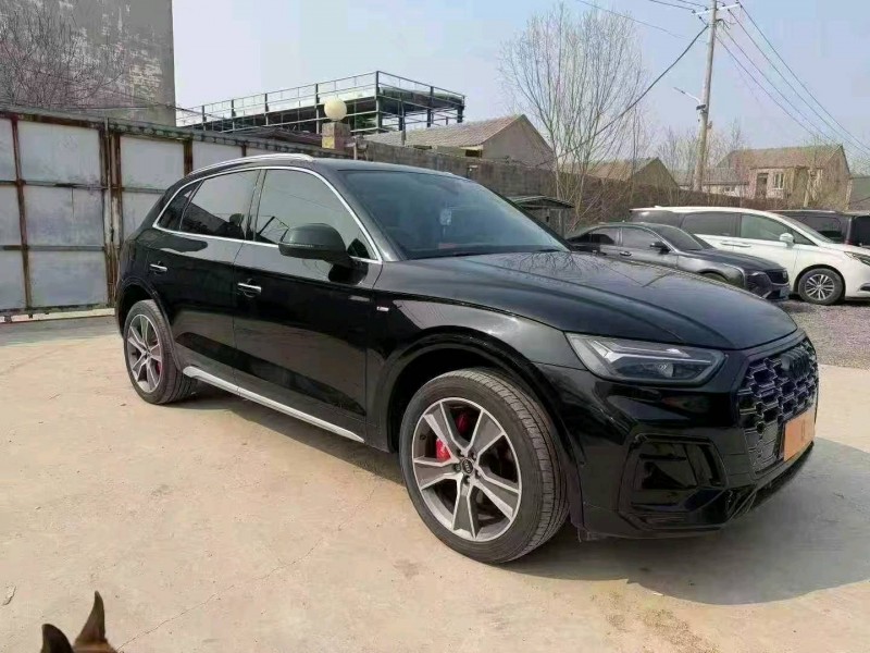 济宁22年奥迪Q52