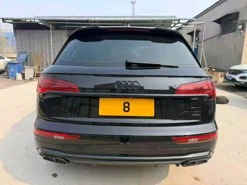 济宁22年奥迪Q54