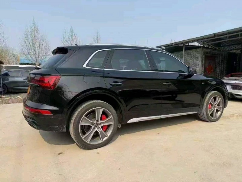 济宁22年奥迪Q55