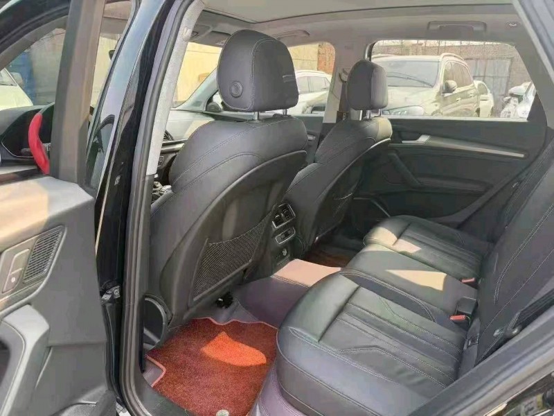 济宁22年奥迪Q59