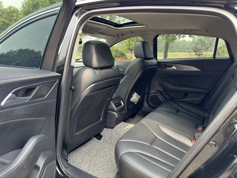 盐城21年红旗H57