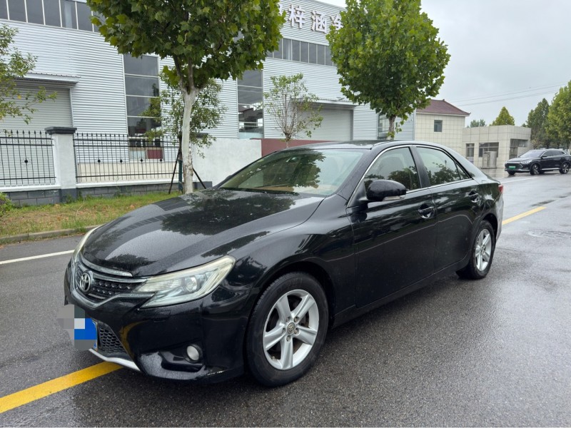 徐州14年丰田锐志2