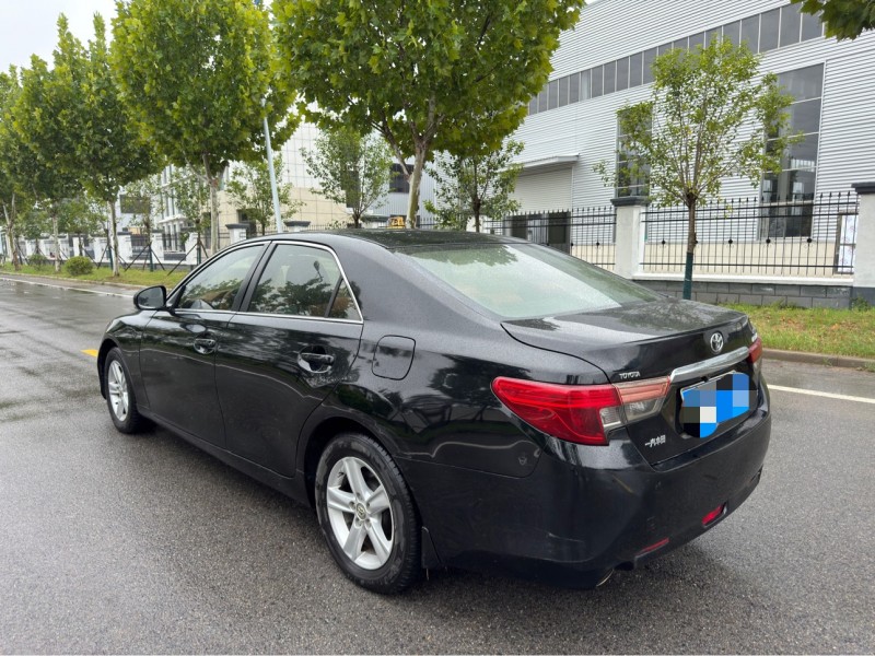 徐州14年丰田锐志5