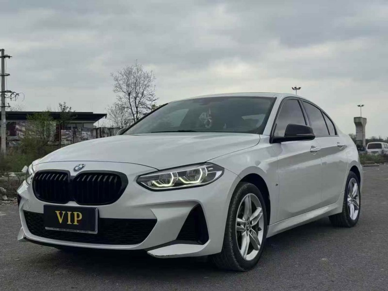 北海21年宝马1系3