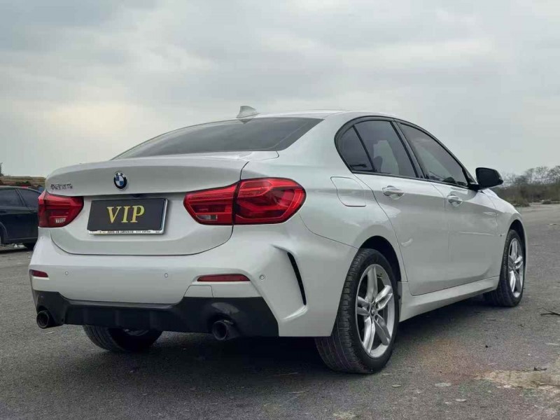 北海21年宝马1系7