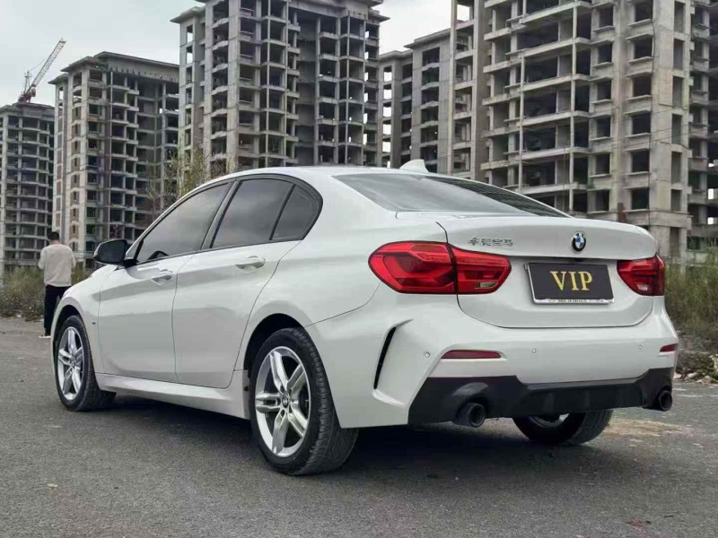 北海21年宝马1系8