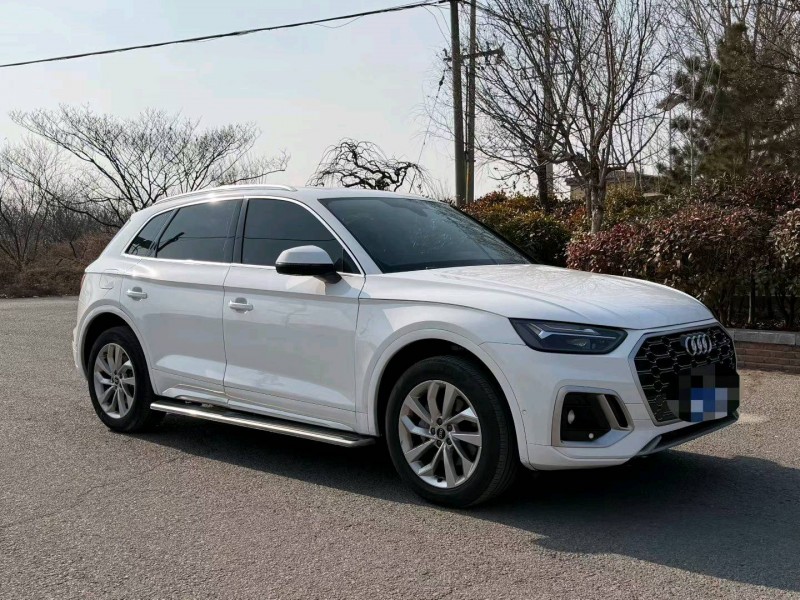 青岛22年奥迪Q53