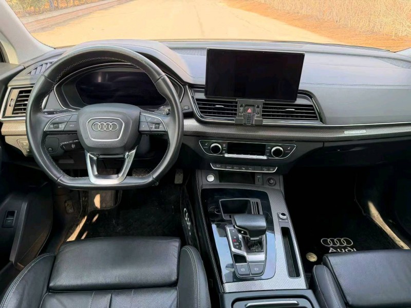 青岛22年奥迪Q55