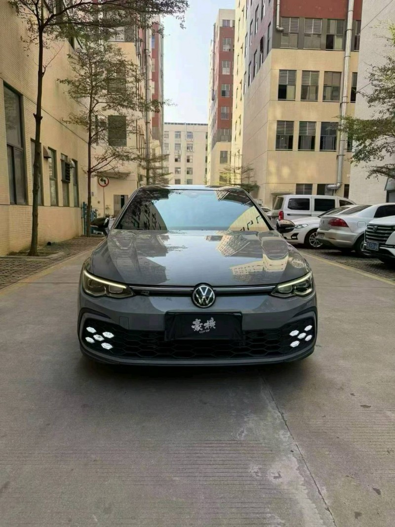 佛山22年大众高尔夫1