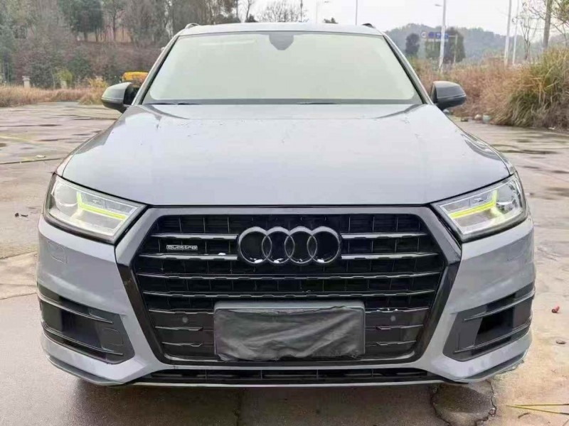 济宁17年奥迪Q71