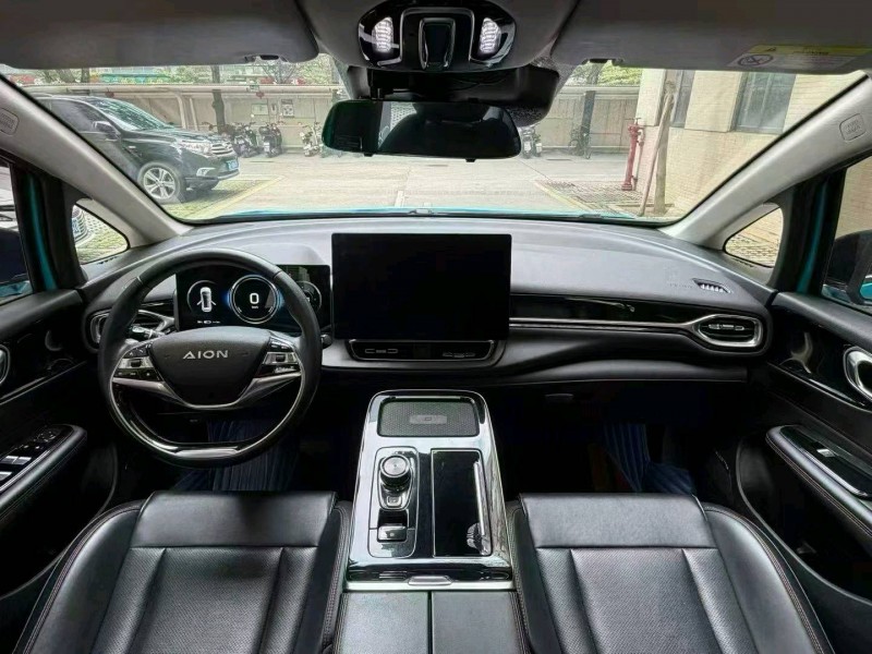 佛山22年传祺埃安V8