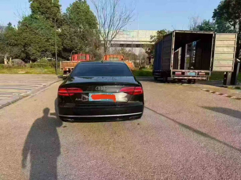 绍兴20年奥迪A8L9