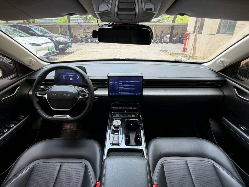 佛山23年五菱汽車星光8