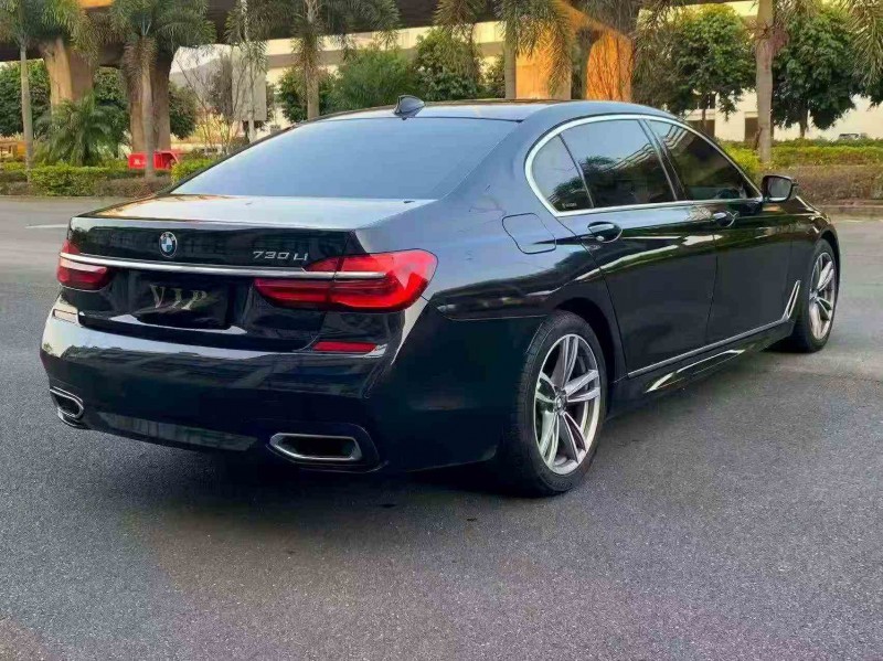 南平17年宝马7系9