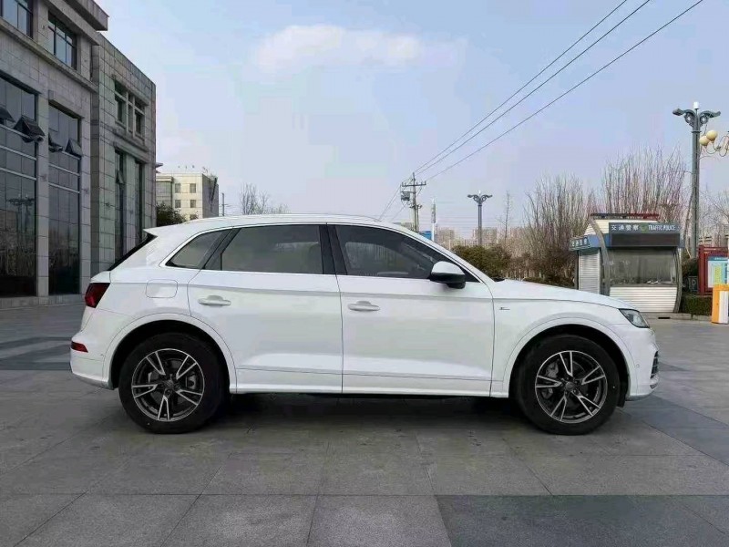 枣庄21年奥迪Q56