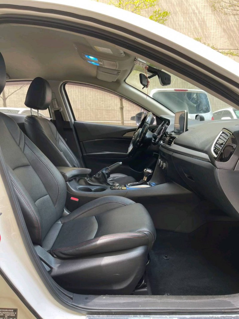 佛山16年马自达昂克赛拉7