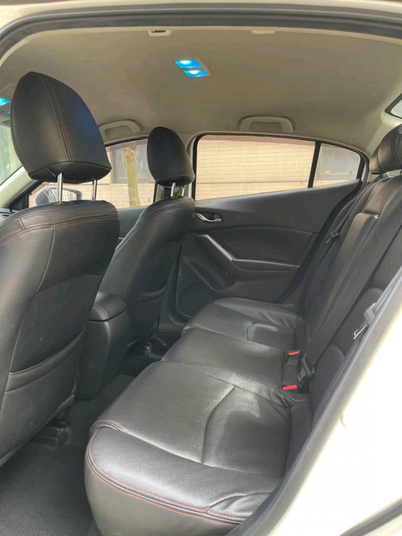 佛山16年马自达昂克赛拉9