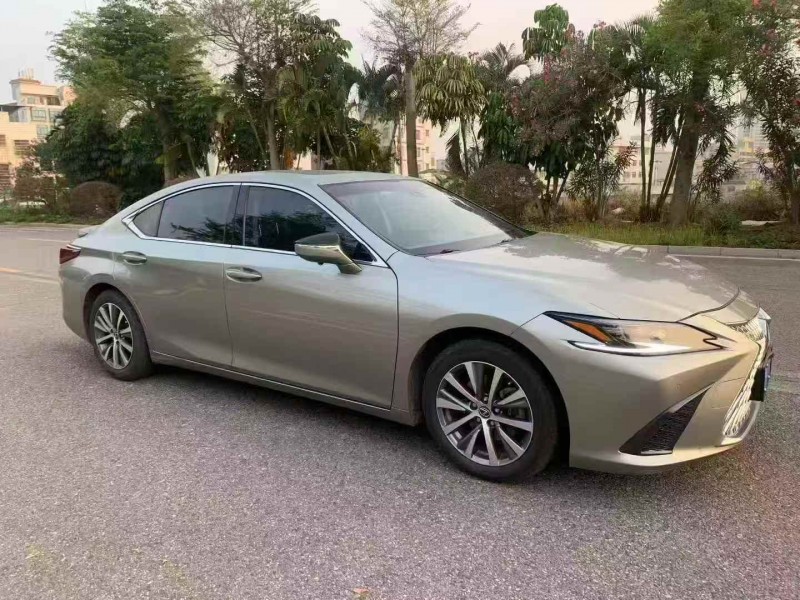 汕頭19年雷克薩斯ES2