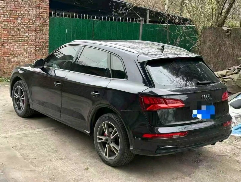 重慶20年奧迪Q55