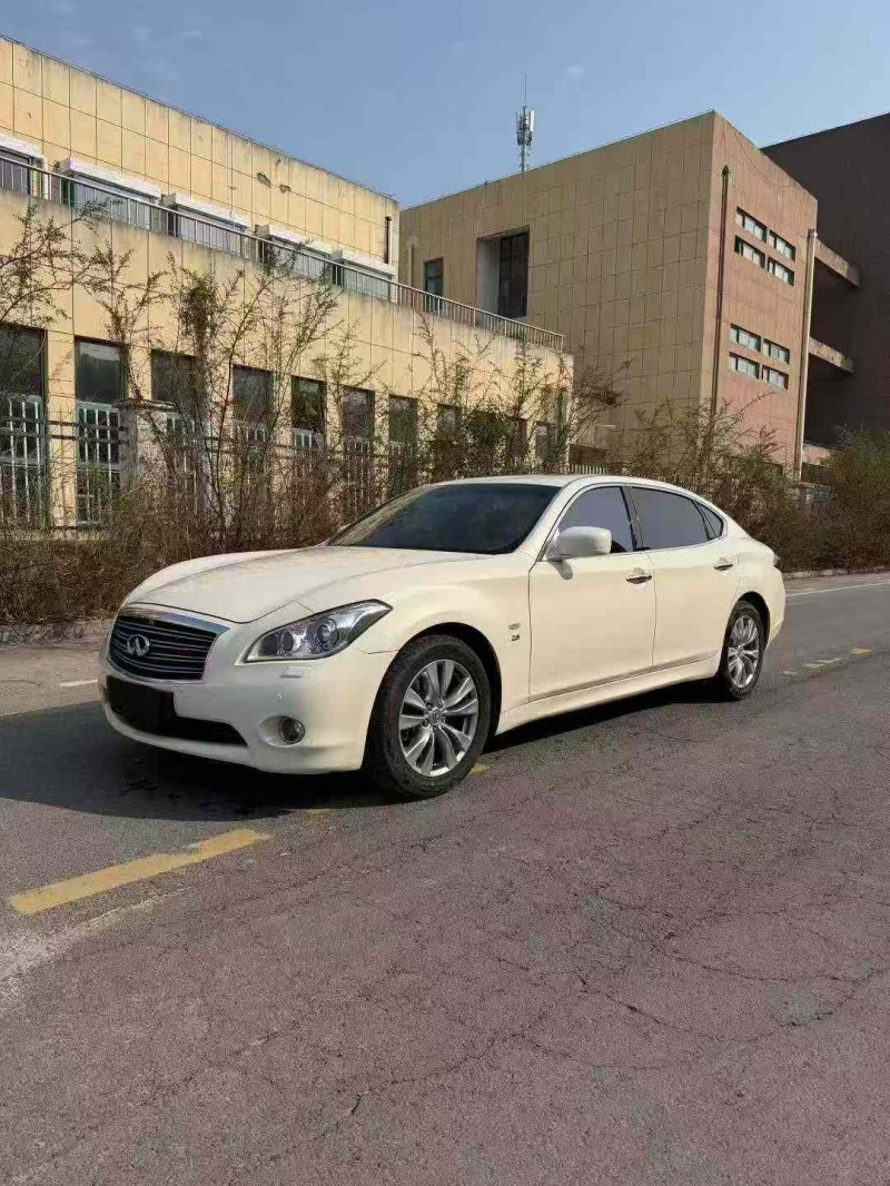 宿迁14年英菲尼迪Q702