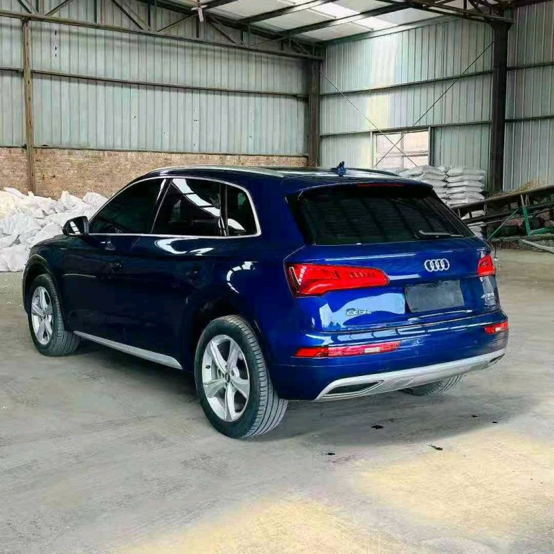 青島19年奧迪Q58