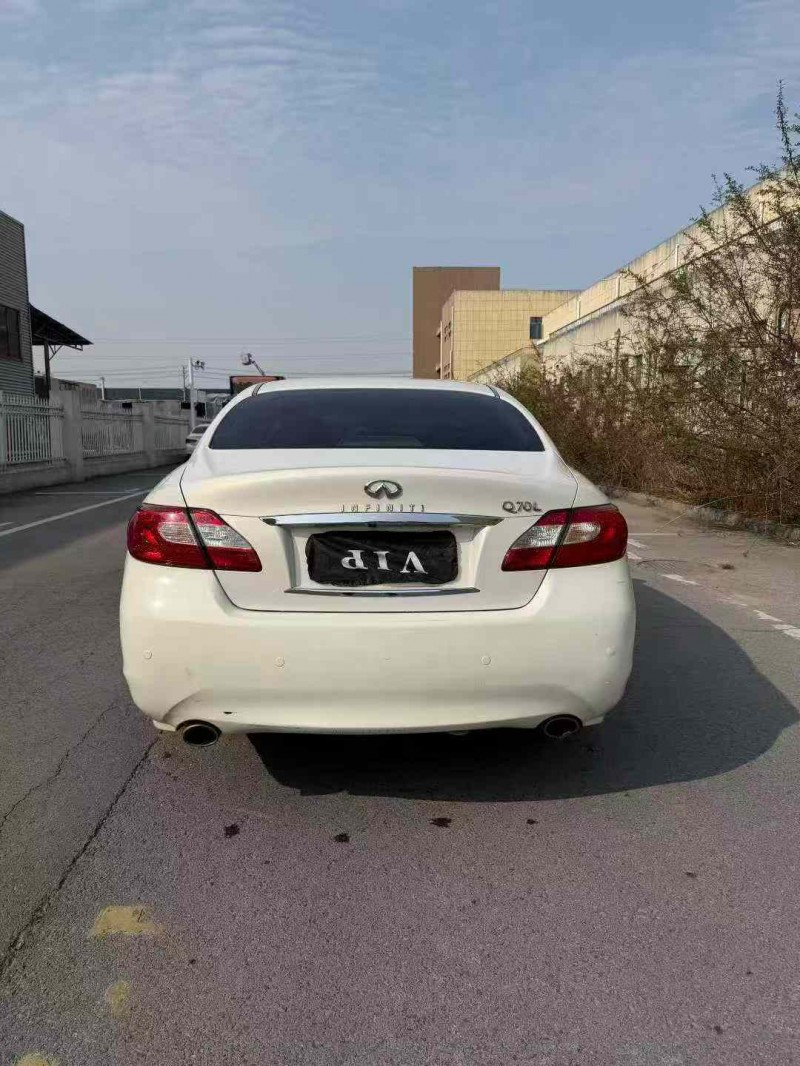 宿迁14年英菲尼迪Q709