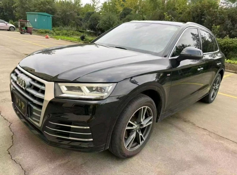 襄陽19年奧迪Q53