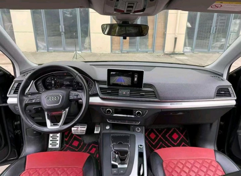 襄陽19年奧迪Q58