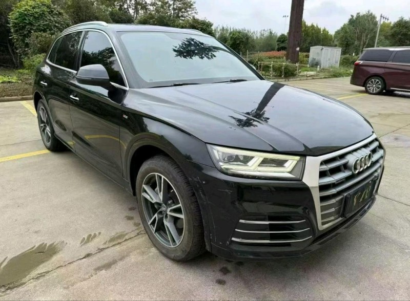 襄陽19年奧迪Q59