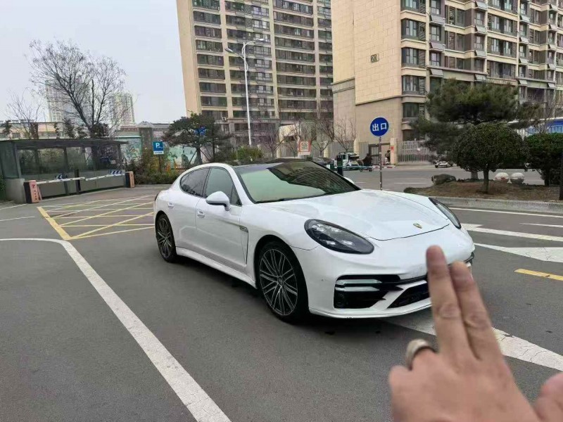 枣庄11年保时捷帕拉梅拉3