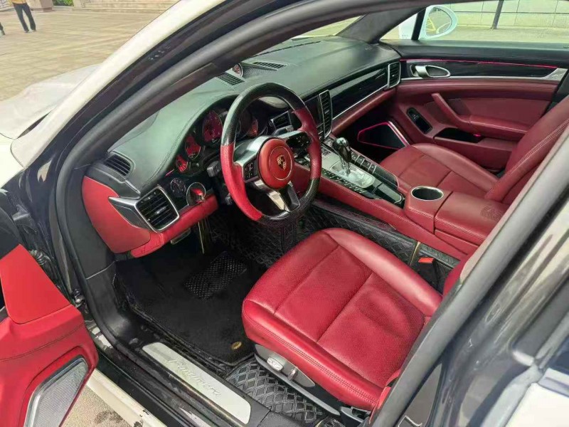 枣庄11年保时捷帕拉梅拉6