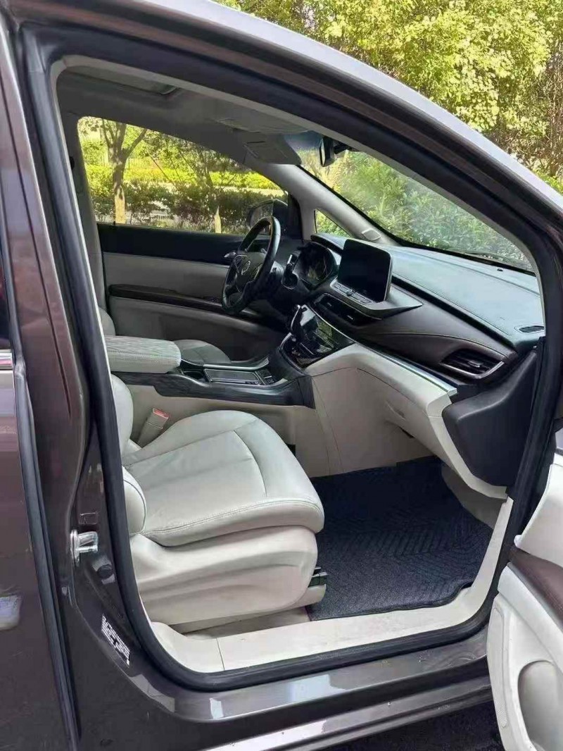 潍坊22年别克GL86