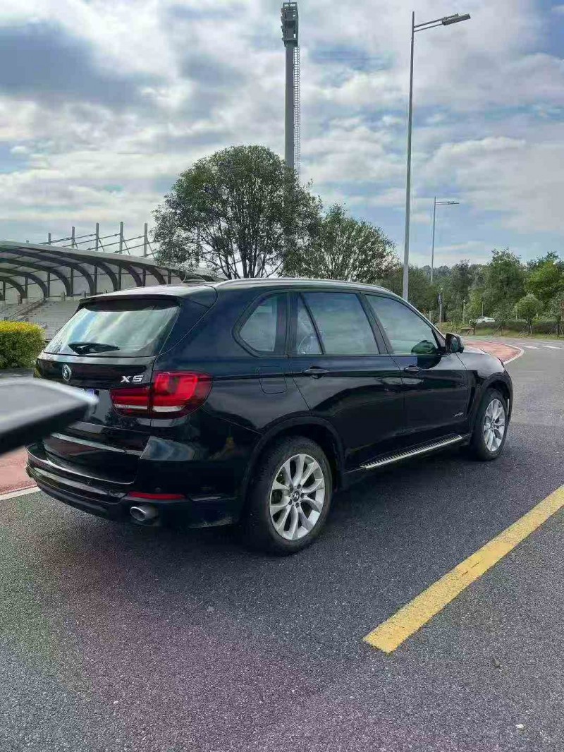 贵港14年宝马X57