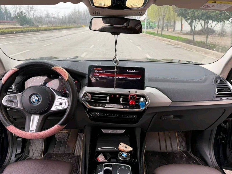 枣庄23年宝马IX6