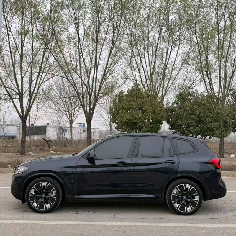 枣庄23年宝马IX8