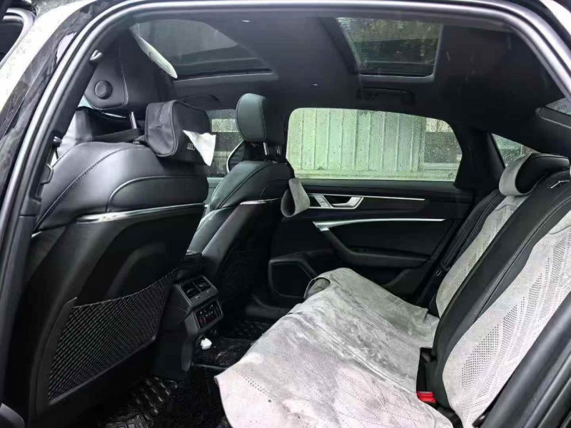 苏州23年奥迪A6L4